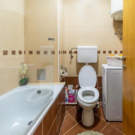 Apartament Modern Living - Sapphire - Private Parking *