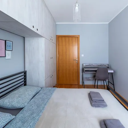 Modern Living - Sapphire - Private Parking