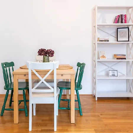 Διαμέρισμα Modern Living - Family - Private Parking *